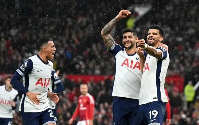 من لندن إلى مدريد: كريستيان روميرو ينطلق في مغامرة جديدة مع سيميوني بشكل رسمي من لندن إلى مدريد: كريستيان روميرو ينطلق في مغامرة جديدة مع سيميوني بشكل رسمي