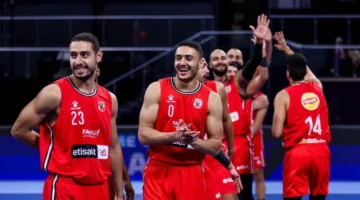ليوناس جافريال اليوناني يوشك على تولي تدريب فريق كرة سلة الأهلي للرجال.