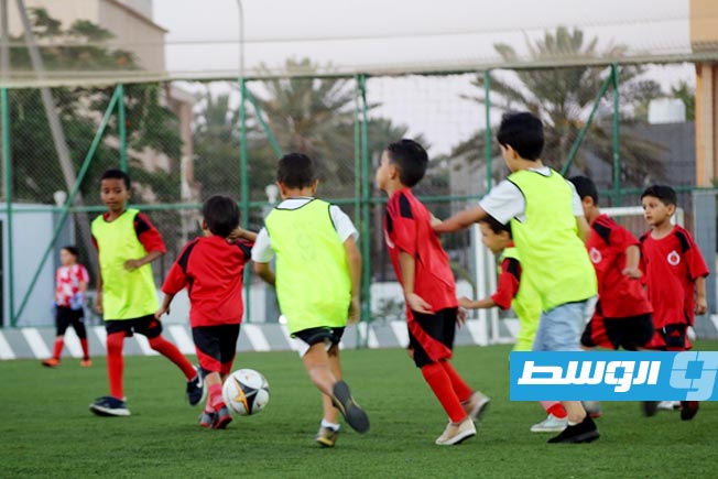 جانب من تدريب البراعم في أكاديمية «ريجيستا» (فيسبوك)