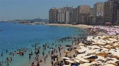 بلاغ للنائب العام بشأن شاطئي The Beach وAbiza Beach في مارينا 5: انتشار الفجور والفوضى في الفجر
