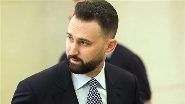 جنبلاط: يجب أن تتشكل الدولة وقد تسلّمنا سلاحنا عن اقتناع! جنبلاط: يجب أن تتشكل الدولة وقد تسلّمنا سلاحنا عن اقتناع!