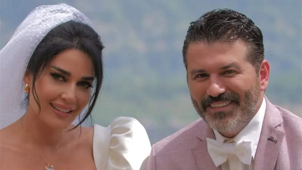 زواج يزن السيد من سيرين عبد النور يسبب غضب ابنه.. فيديو مضحك يتصدر الأخبار زواج يزن السيد من سيرين عبد النور يسبب غضب ابنه.. فيديو مضحك يتصدر الأخبار