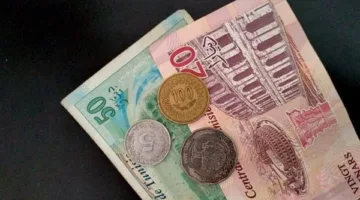الدينار التونسي يحقق أقوى مستوى له مقابل الدولار منذ عام 2022