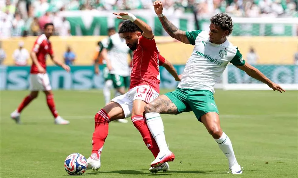 سكاي: ريوس يختار البقاء في دورتموند مقابل 5 ملايين يورو بدلاً من الانتقال إلى روما