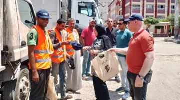 في إطار مبادرة “يوم العرفان والتقدير”، توزيع سلال غذائية لعمال النظافة في الزرقا.