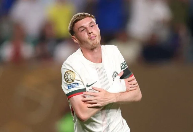 لاعب تشيلسي يمتدح بالمر قبل مواجهة نهائي كأس العالم للأندية لاعب تشيلسي يمتدح بالمر قبل مواجهة نهائي كأس العالم للأندية