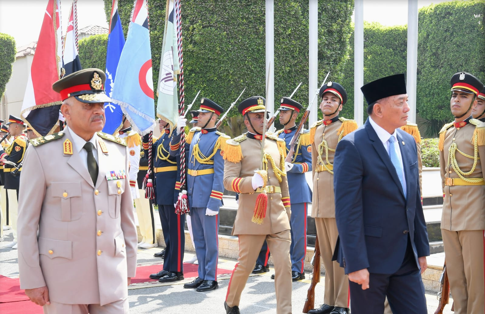 وزير الدفاع