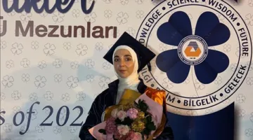 الطالبة “زهراء الحاج” تحقق المركز الثاني في تخصص الهندسة الطبية الحيوية من جامعات قبرص.