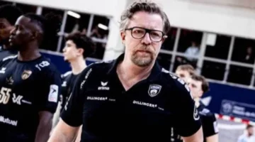 وصول المدرب الفرنسي فرانك موريس إلى القاهرة لتدريب الزمالك لكرة اليد
