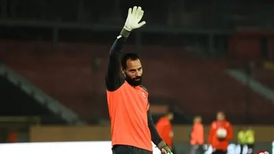 نادي يفسر الخصم بناءً على “لوائح الاتحاد” ولاعب يتهمه بـ “الابتزاز”.. تصاعد قضية محمود جنش. نادي يفسر الخصم بناءً على “لوائح الاتحاد” ولاعب يتهمه بـ “الابتزاز”.. تصاعد قضية محمود جنش.