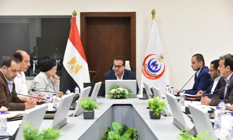 وزير الصحة يزور مركز المحاكاة والتدريب في معهد الإسماعيلية الصحي الفني بعد الافتتاح وزير الصحة يزور مركز المحاكاة والتدريب في معهد الإسماعيلية الصحي الفني بعد الافتتاح