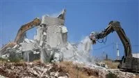 الاحتلال يستمر في تدمير وإحراق المساكن في طولكرم ونور شمس بالضفة الغربية
