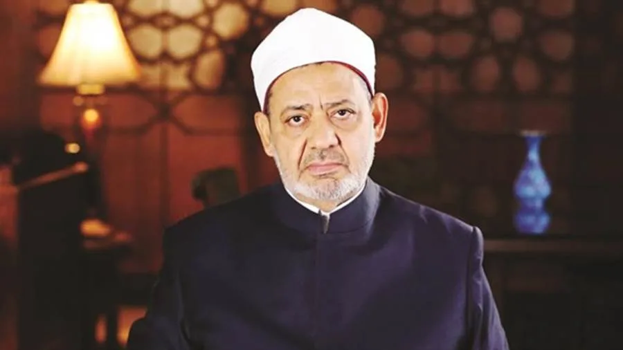 شيخ الأزهر يبارك وزير المالية بفوزه بجائزة “أفضل وزير مالية في القارة الإفريقية”