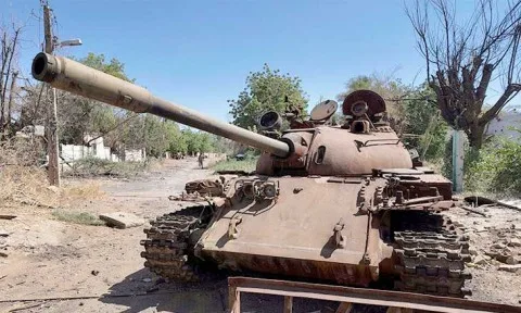 الجيش السوداني يتصدى لاعتداء قوات الدعم السريع في الفاشر الجيش السوداني يتصدى لاعتداء قوات الدعم السريع في الفاشر