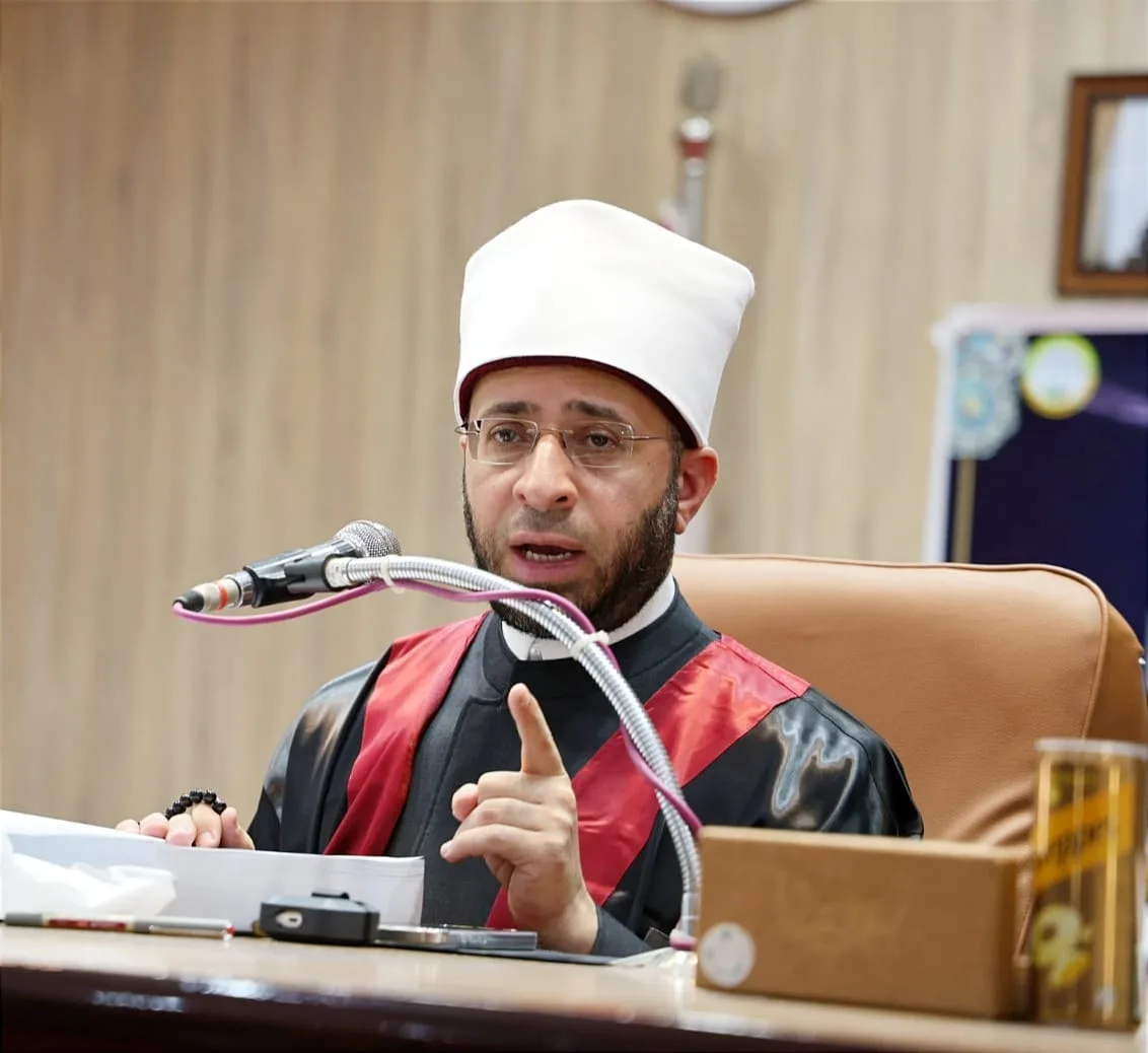 وزير الأوقاف يستعرض رسالة ماجستير عن فقه الدعوة مستندة إلى الأدعية النبوية في جامعة الأزهر فرع المنوفية وزير الأوقاف يستعرض رسالة ماجستير عن فقه الدعوة مستندة إلى الأدعية النبوية في جامعة الأزهر فرع المنوفية
