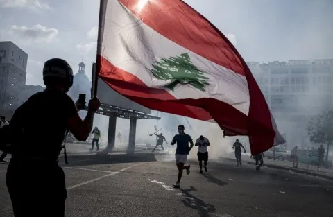 تحذيرات باراك من احتمال عودة لبنان كجزء من بلاد الشام: هل هي ضغوط أمريكية في مفاوضات؟ أم أنها إنذار حقيقي؟