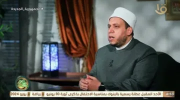 ما هي عناصر تحية الإسلام؟.. إمام مسجد الحسين يفسر