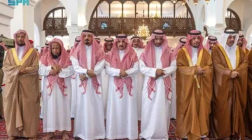 نائب أمير الرياض يشارك في صلاة الجنازة على عبدالرحمن الشثري
