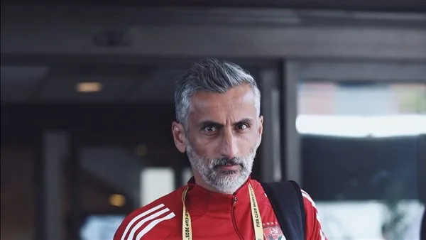 عاجل.. بعد استئنافه العمل بعد الإجازة.. برنامج تدريبي مكثف لمدرب الأهلي استعدادًا للموسم القادم. عاجل.. بعد استئنافه العمل بعد الإجازة.. برنامج تدريبي مكثف لمدرب الأهلي استعدادًا للموسم القادم.