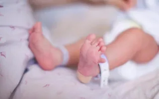 للمرة الثانية، مصرية تضع مولودها في سيارة الإسعاف بمساعدة نفس المسعف.