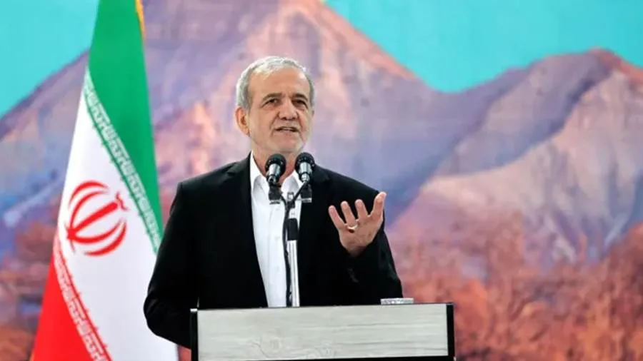 إيران تكشف عن تفاصيل محاولة اغتيال بزشكيان التي نفذتها إسرائيل في يونيو الماضي إيران تكشف عن تفاصيل محاولة اغتيال بزشكيان التي نفذتها إسرائيل في يونيو الماضي