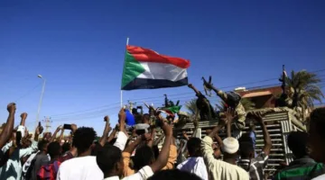الجيش السوداني وقوات الدعم السريع يشنان قصفاً متبادلاً في الفاشر