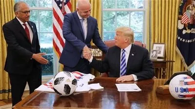 جياني إنفانتينو: الرئيس الأمريكي دونالد ترامب يختار حضور نهائي كأس العالم للأندية.. وسنولي اهتماماً بصحة اللاعبين جياني إنفانتينو: الرئيس الأمريكي دونالد ترامب يختار حضور نهائي كأس العالم للأندية.. وسنولي اهتماماً بصحة اللاعبين