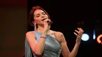آمال ماهر ووليد توفيق يضيئان حفلة “ليالي مراسي”