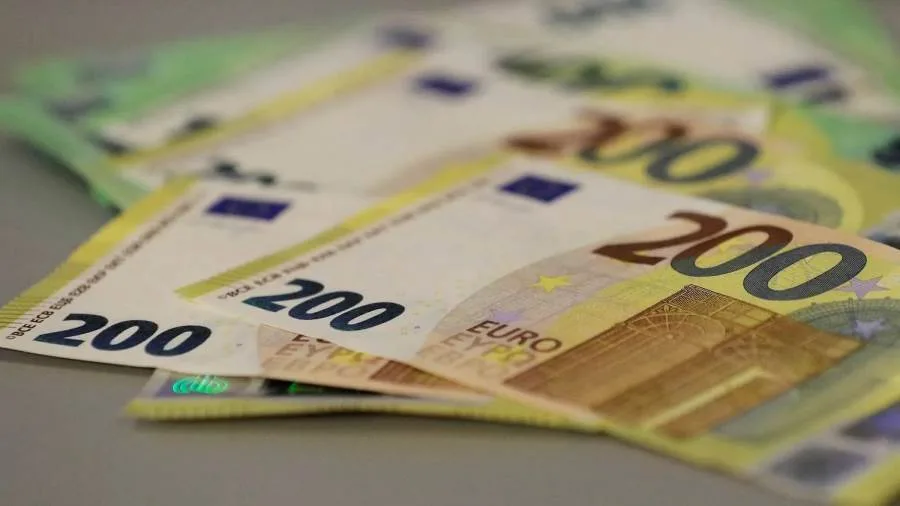 سعر اليورو في البنوك اليوم الأحد 13 يوليو 2025 سعر اليورو في البنوك اليوم الأحد 13 يوليو 2025