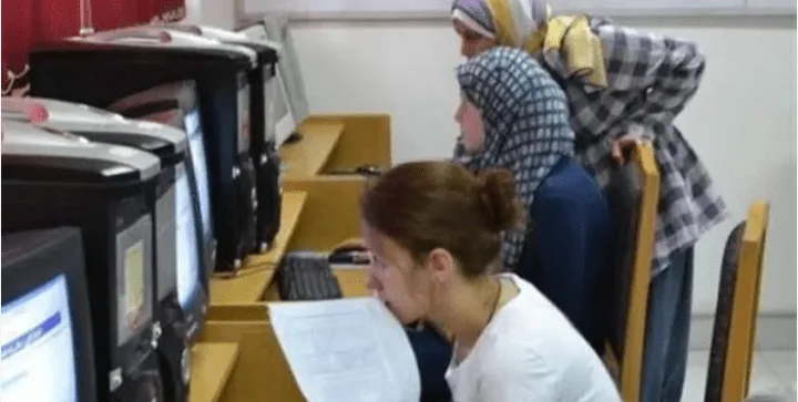 اكتشف الكليات والمعاهد المتاحة لخريجي الدبلومات الفنية من جميع التخصصات اكتشف الكليات والمعاهد المتاحة لخريجي الدبلومات الفنية من جميع التخصصات