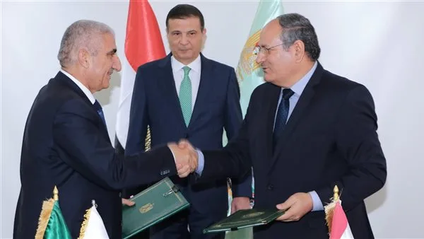 مشروعات مبتكرة بين “الزراعة” و”أكساد” لتعزيز إنتاج المحاصيل والموارد الحيوانية مشروعات مبتكرة بين “الزراعة” و”أكساد” لتعزيز إنتاج المحاصيل والموارد الحيوانية
