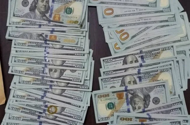 سعر الدولار أمام الجنيه المصري في ختام تداولات يوم الأحد 13 يونيو 2025 سعر الدولار أمام الجنيه المصري في ختام تداولات يوم الأحد 13 يونيو 2025