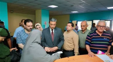 محافظ دمياط يقوم بزيارة المركز المتخصص للقلب والجهاز الهضمي للاطلاع على جودة الخدمات المقدمة