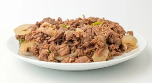 بخطوات سهلة.. طريقة تحضير اللحم مع البصل بخطوات سهلة.. طريقة تحضير اللحم مع البصل