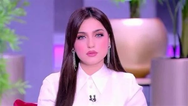 ياسمين عز