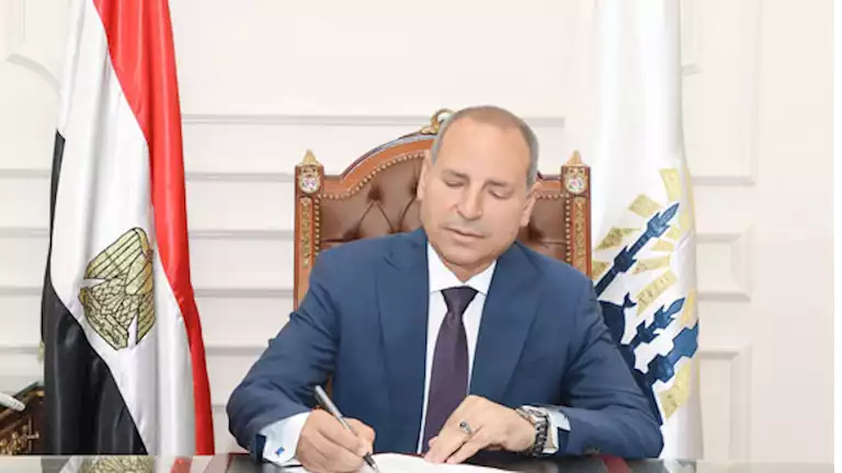 في القاهرة: صور للطلاب الأوائل في الدبلومات الفنية ووكيل الوزارة يؤكد أهمية التعليم الفني في القاهرة: صور للطلاب الأوائل في الدبلومات الفنية ووكيل الوزارة يؤكد أهمية التعليم الفني