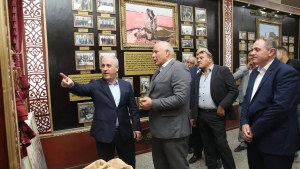 محافظ الوادي الجديد ورئيس “الهيئة الوطنية للصحافة” ي inaugurates أكاديمية الطحان للفروسية محافظ الوادي الجديد ورئيس “الهيئة الوطنية للصحافة” ي inaugurates أكاديمية الطحان للفروسية