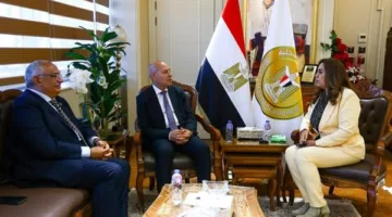 وزيرة التنمية المحلية تستعرض أفكار تطوير بعض الشوارع التجارية في حي مصر الجديدة