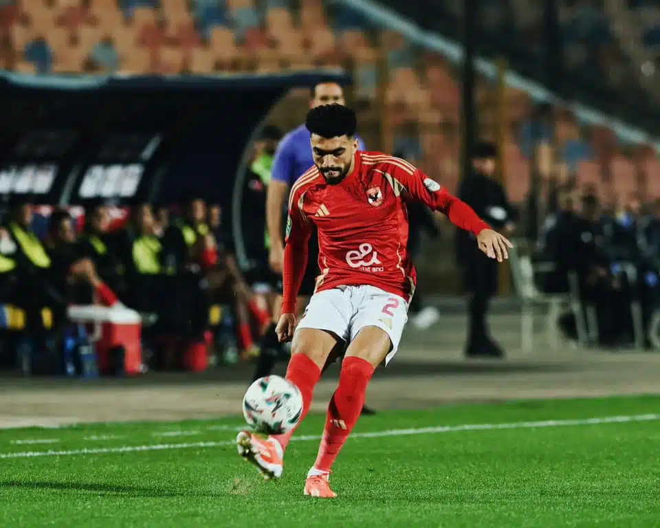 مدافع الأهلي يوقع مع سيراميكا بموافقة الخطيب رسمياً.. وقصة يوسف ساليتش