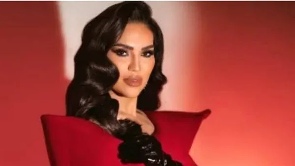 مي فاروق تواصل نجاحها في “تاريخي” بأغنية “ضحكت فجأة”: رومانسية حقيقية تلامس القلوب. مي فاروق تواصل نجاحها في “تاريخي” بأغنية “ضحكت فجأة”: رومانسية حقيقية تلامس القلوب.