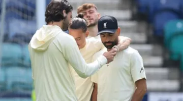 محمد صلاح يشعر بالحزن.. كآبة تسيطر على لاعبي ليفربول بعد مغادرة جوتا قبل مواجهة بريستون