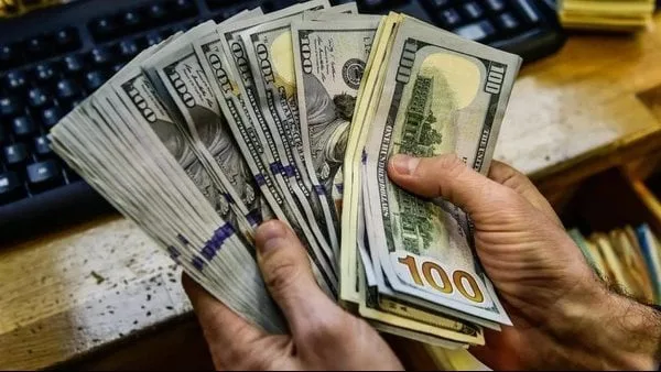 اطلع على أحدث أسعار الدولار الأمريكي مقابل الجنيه المصري اليوم الأحد.
