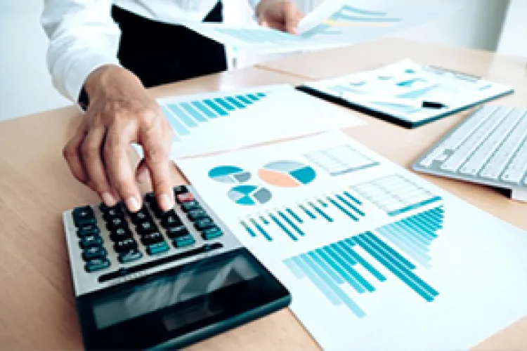 اكتشف ماهية الحساب الجاري المدين: أداة تمويل عند الحاجة اكتشف ماهية الحساب الجاري المدين: أداة تمويل عند الحاجة