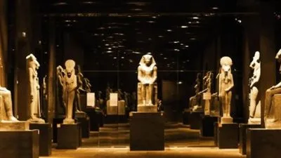 عالم آثار: شمال سيناء ثروة أثرية غير مستثمرة.. ويناشد إنشاء متحف قومي في العريش عالم آثار: شمال سيناء ثروة أثرية غير مستثمرة.. ويناشد إنشاء متحف قومي في العريش