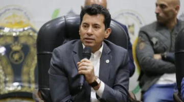 وزير الرياضة يقدم التهاني للاعبي الاسكواش على الإنجازات المتميزة في بطولتي أوروبا وهولندا.