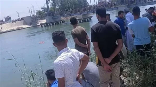 اكتشاف جثمان شاب مقيد اليدين طافياً في مياه ترعة بظروف غامضة في المنوفية اكتشاف جثمان شاب مقيد اليدين طافياً في مياه ترعة بظروف غامضة في المنوفية