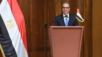 وزير الخارجية: مصر ستظل ملتزمة بالدفاع عن حقوقها في الموارد المائية