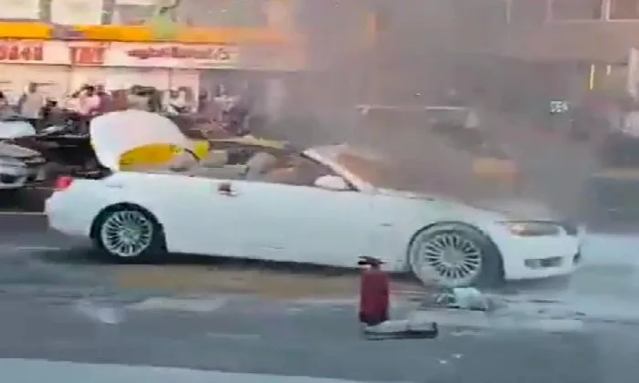 إخماد حريق اندلع في سيارة على كورنيش الإسكندرية