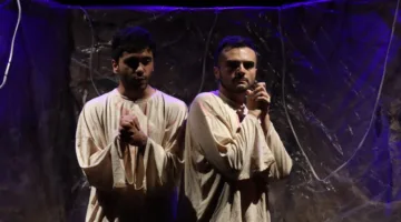 العرض المصري ‘لعبة الحظ’ يبرز في الدورة الثامنة عشر لمهرجان المسرح الدولي