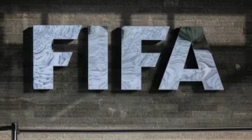 «فيفا» يعتمد فترات استراحة إجبارية للاعبي كرة القدم